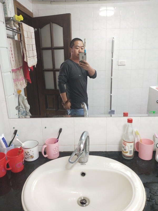 半世人间的第一张照片--楚雄交友中心